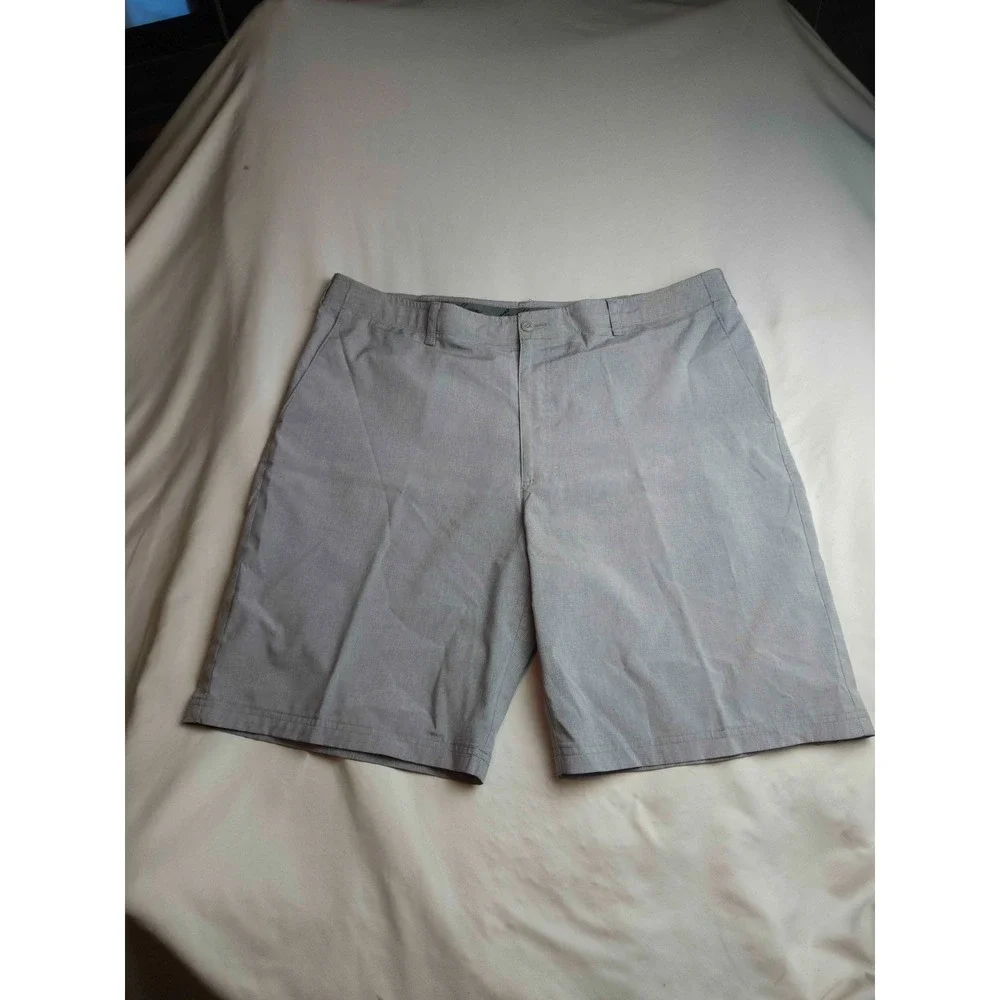 Ben Hogan Chino Shorts Mens Size 40 Gray Woven Performance Golf Casual Stretch